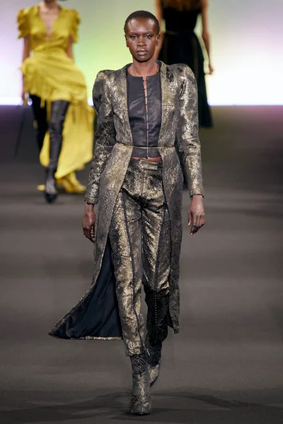 Look 21